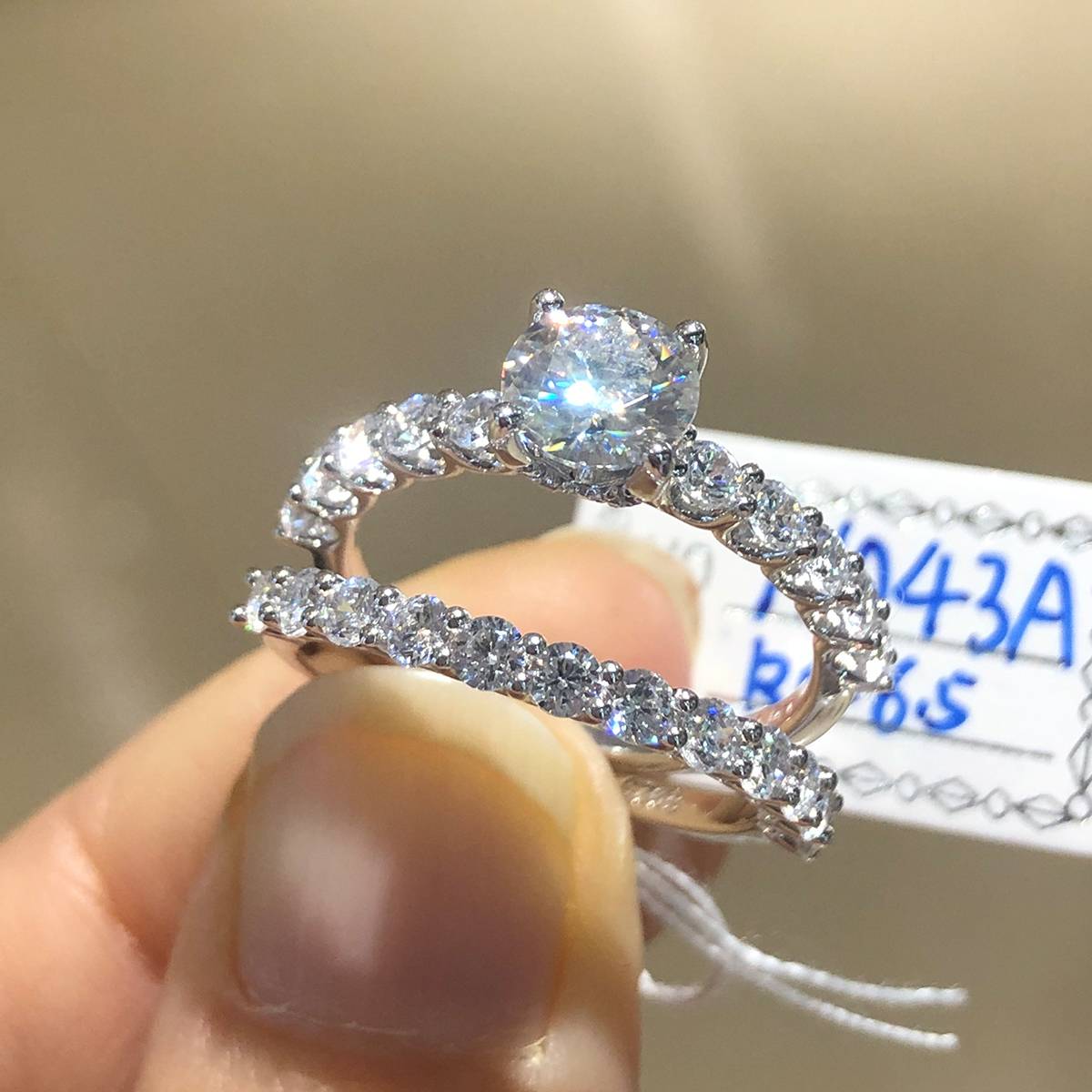 Fashionable Full Diamond Four Claw Women's Ring S925 Silver Plated Platinum Primary and Secondary Set Ring Stacking Customized Main Stone Moissanite  1.0ct/Secondary Stone High Carbon Diamond